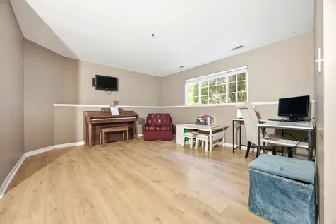 8946 Disbrow Street Huntley IL 60142