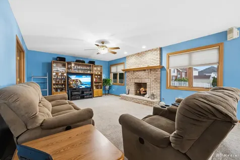 8707 Timbers Pointe Drive Tinley Park IL 60487