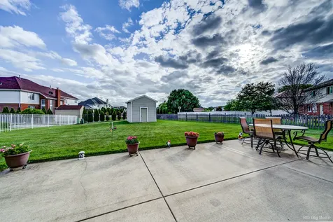 8707 Timbers Pointe Drive Tinley Park IL 60487
