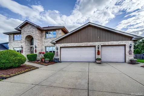 8707 Timbers Pointe Drive Tinley Park IL 60487