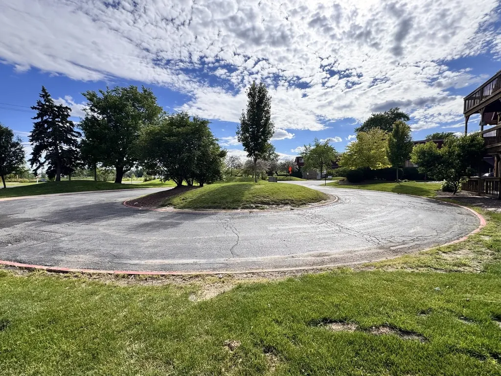 1855 Tall Oaks Drive Aurora IL 60505