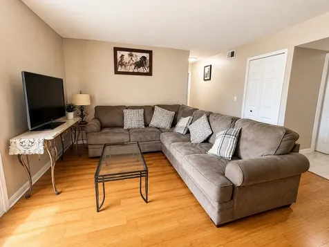 1855 Tall Oaks Drive Aurora IL 60505