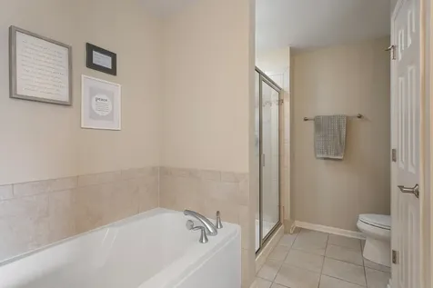 106 Creekbend Court Mount Prospect IL 60056