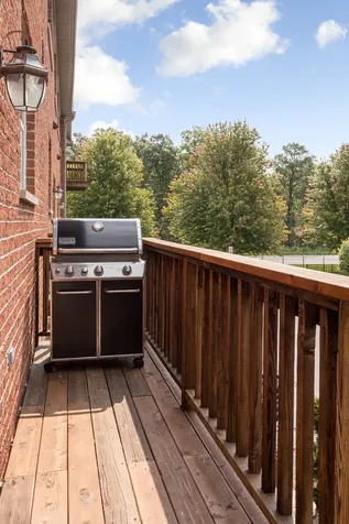 106 Creekbend Court Mount Prospect IL 60056