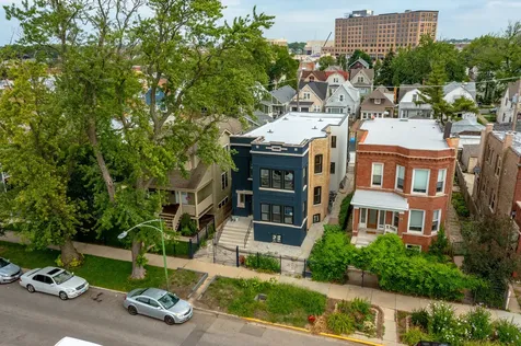 4730 West Grace Street Chicago IL 60641