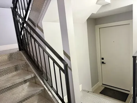 4730 West Grace Street Chicago IL 60641