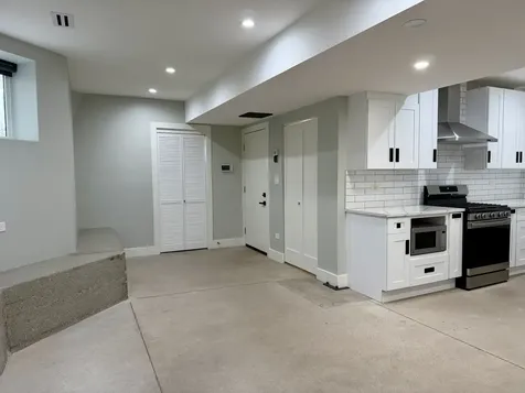 4730 West Grace Street Chicago IL 60641