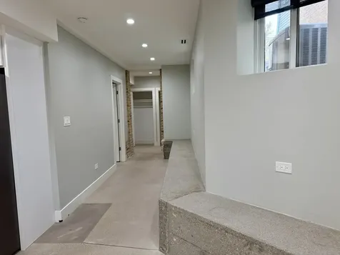 4730 West Grace Street Chicago IL 60641
