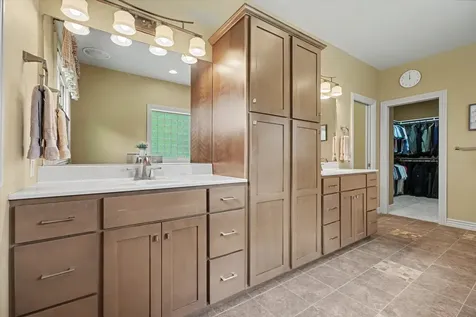 4714 Chestnut Grove Drive Champaign IL 61822