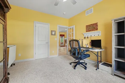 4714 Chestnut Grove Drive Champaign IL 61822
