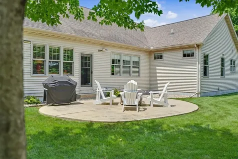 4714 Chestnut Grove Drive Champaign IL 61822