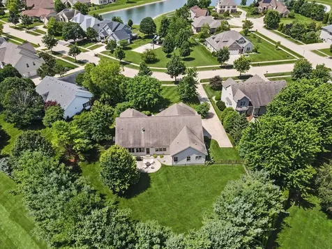 4714 Chestnut Grove Drive Champaign IL 61822