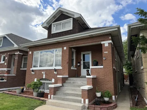 5528 West Henderson Street Chicago IL 60641