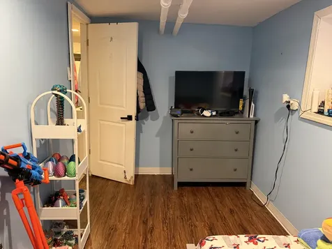 5528 West Henderson Street Chicago IL 60641