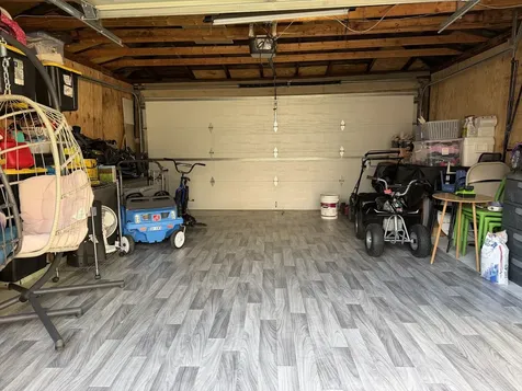 5528 West Henderson Street Chicago IL 60641