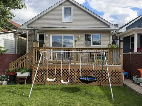 5528 West Henderson Street Chicago IL 60641