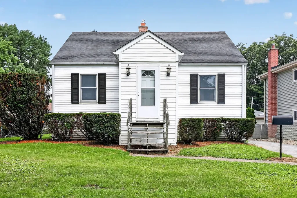 123 South Ellyn Avenue Glen Ellyn IL 60137