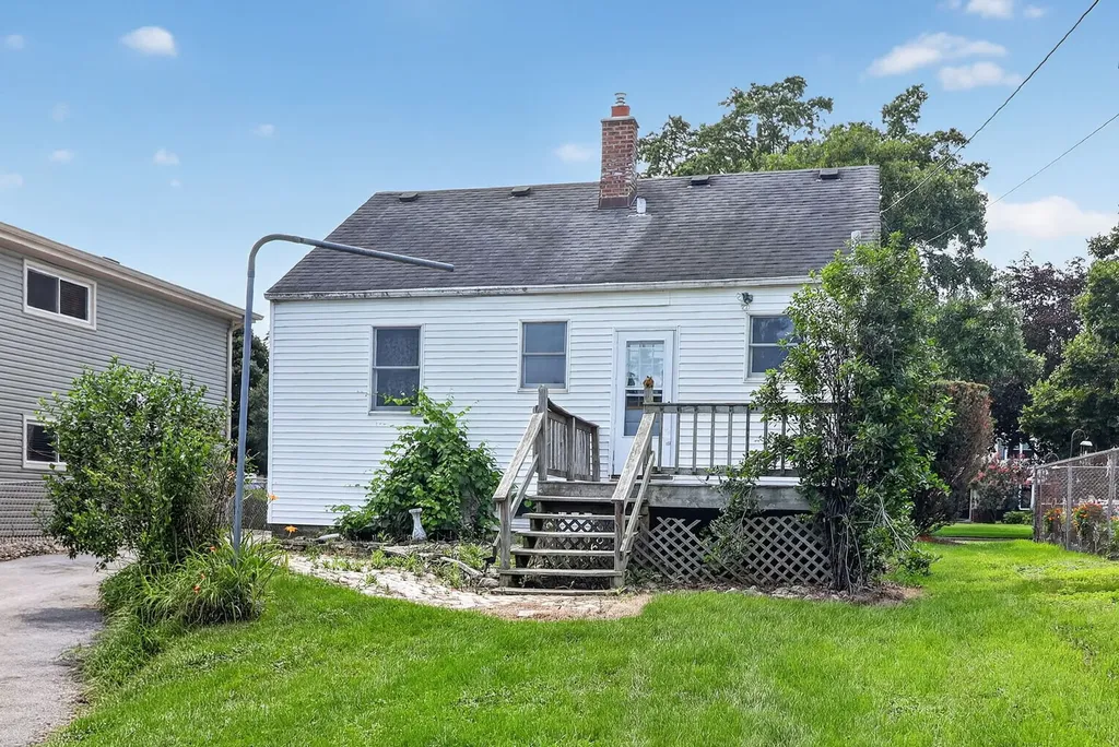123 South Ellyn Avenue Glen Ellyn IL 60137