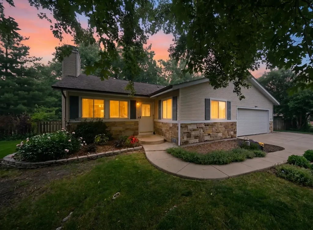 2S445 Sanchez Drive Warrenville IL 60555