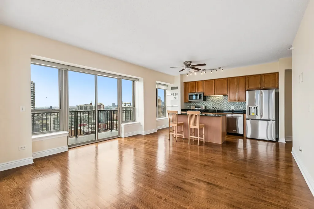 1717 South Prairie Avenue Chicago IL 60616