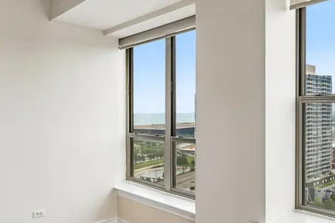 1717 South Prairie Avenue Chicago IL 60616