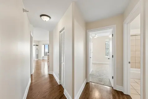 1717 South Prairie Avenue Chicago IL 60616