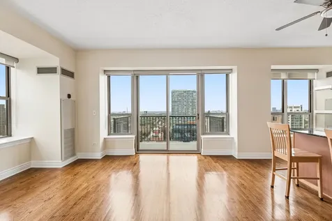 1717 South Prairie Avenue Chicago IL 60616
