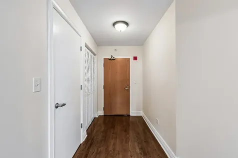 1717 South Prairie Avenue Chicago IL 60616