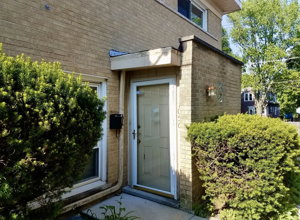 1056 Des Plaines Avenue Forest Park IL 60130