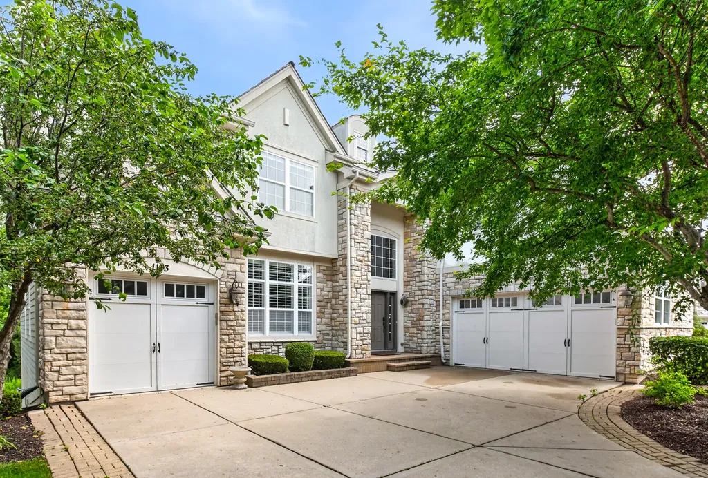 1113 Ashley Lane Inverness IL 60010