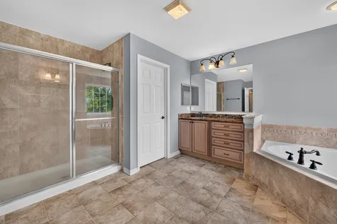 1113 Ashley Lane Inverness IL 60010