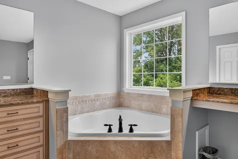 1113 Ashley Lane Inverness IL 60010