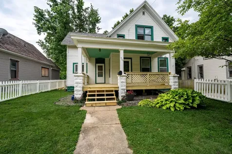 906 West Taylor Street Bloomington IL 61701