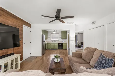 108 North Turner Drive Mahomet IL 61853