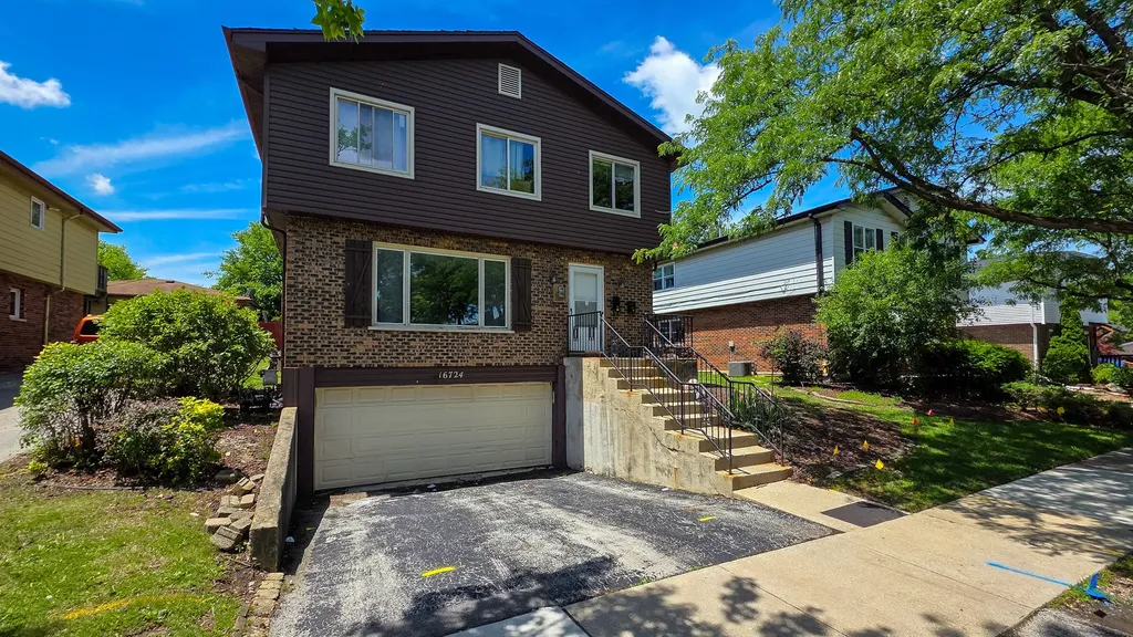 16724 Hillside Place Tinley Park IL 60477