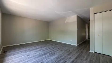 16724 Hillside Place Tinley Park IL 60477