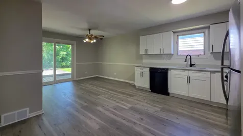 16724 Hillside Place Tinley Park IL 60477