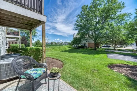 1034 Huntington Drive Elk Grove Village IL 60007