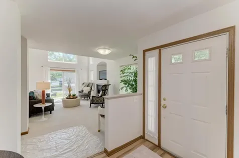 1034 Huntington Drive Elk Grove Village IL 60007