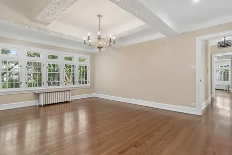 2247 West Estes Avenue Chicago IL 60645