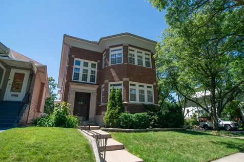 2247 West Estes Avenue Chicago IL 60645