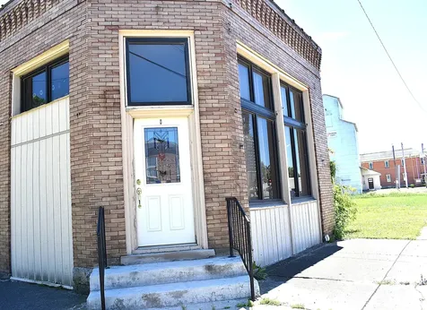 104 East North Street Creston IL 60113