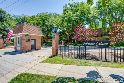1220 Park Avenue W Highland Park IL 60035