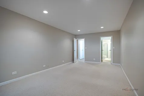 1220 Park Avenue W Highland Park IL 60035