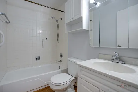 1220 Park Avenue W Highland Park IL 60035