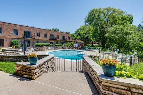 1220 Park Avenue W Highland Park IL 60035