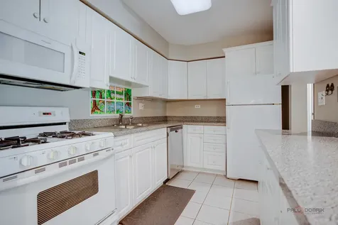 1220 Park Avenue W Highland Park IL 60035