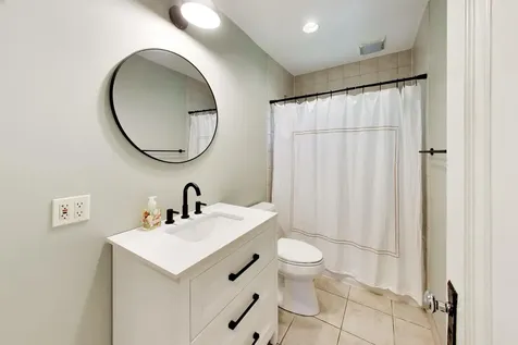642 Gray Avenue Highland Park IL 60035
