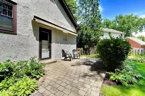 642 Gray Avenue Highland Park IL 60035