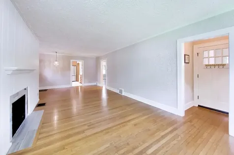 642 Gray Avenue Highland Park IL 60035